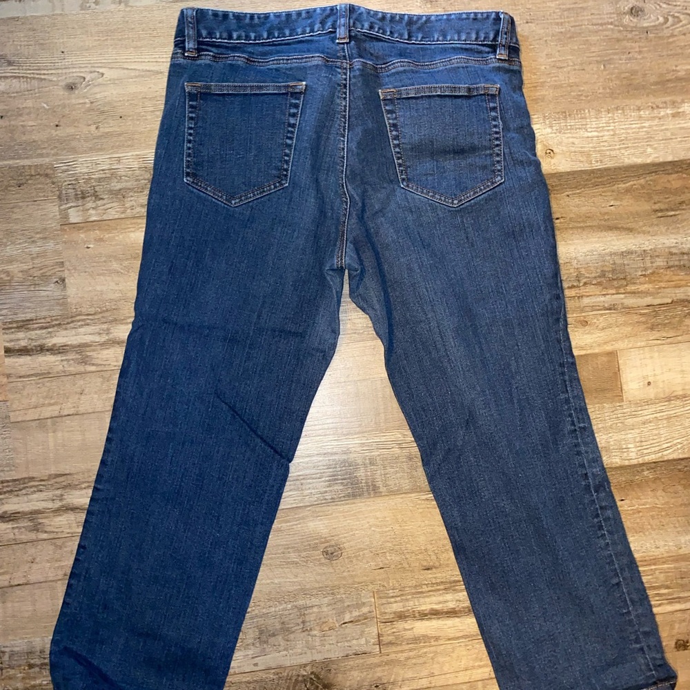 LOFT Capris - Picture 3 of 3